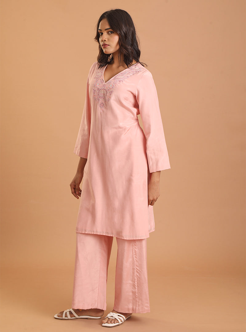 Pink embroidery kurta set