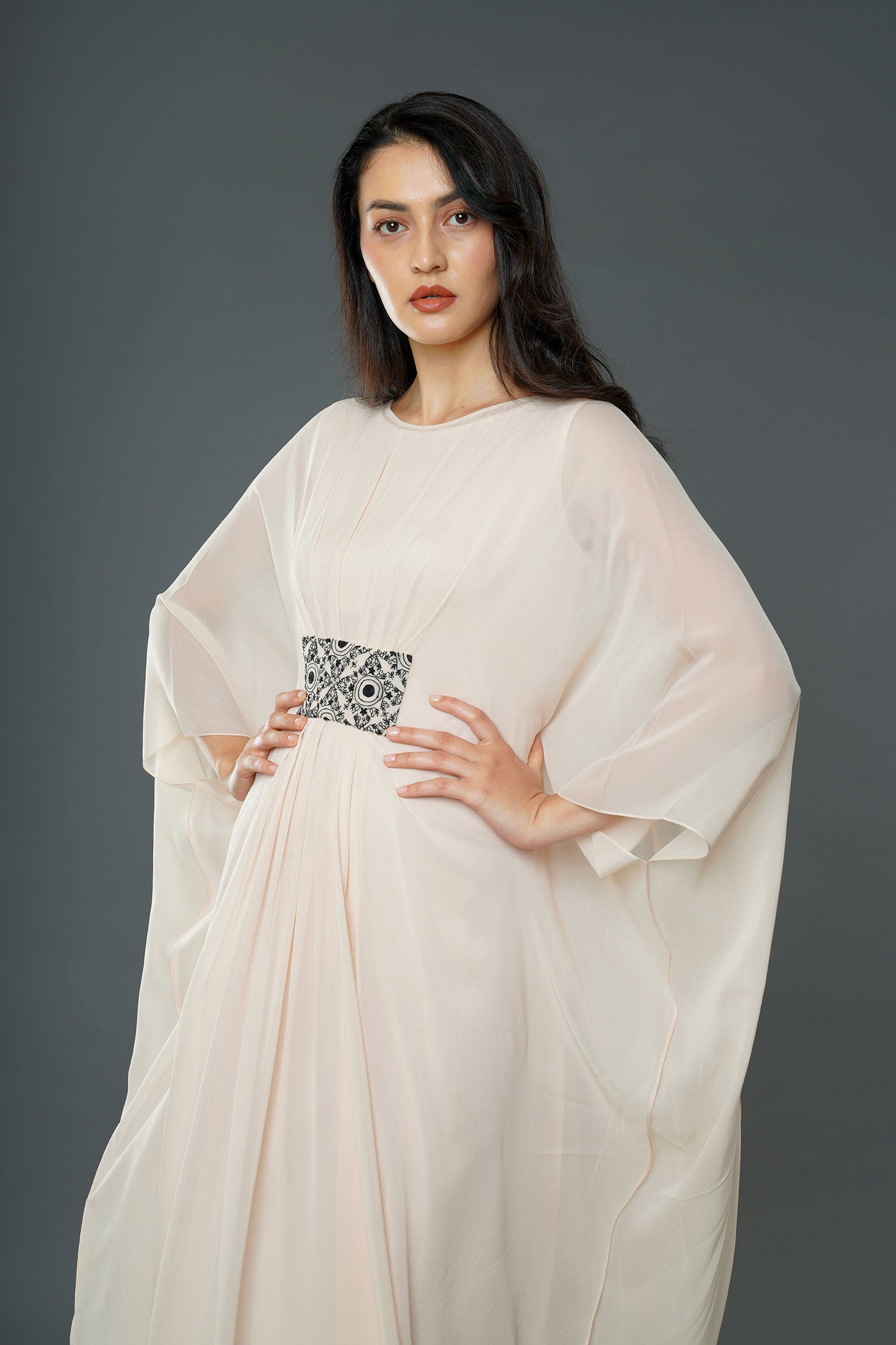 Cream Bat wing Kaftan with Separate Inner