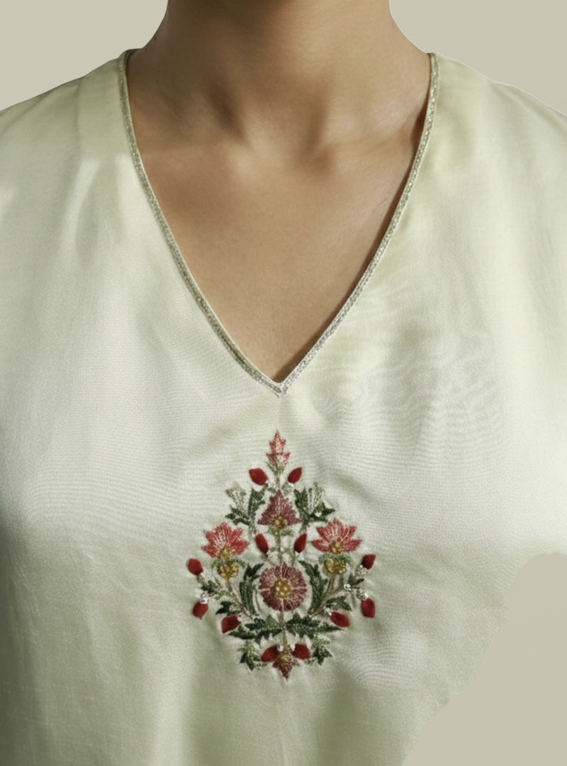 Pankhudi Kurta Set